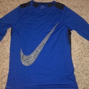 nike long sleeve